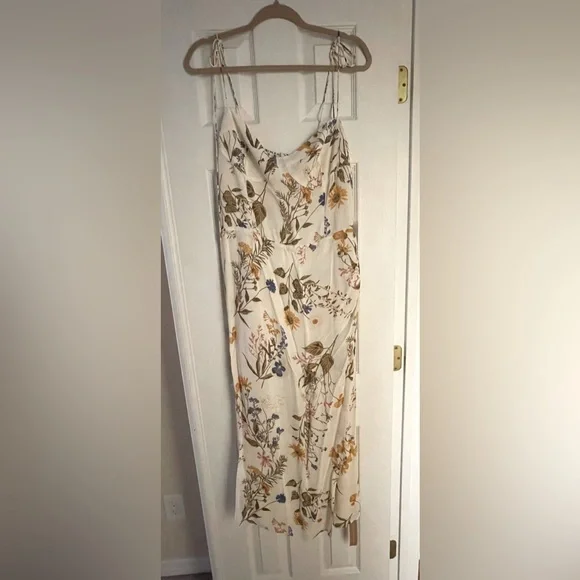 Reformation floral dress - Picture 5 of 9